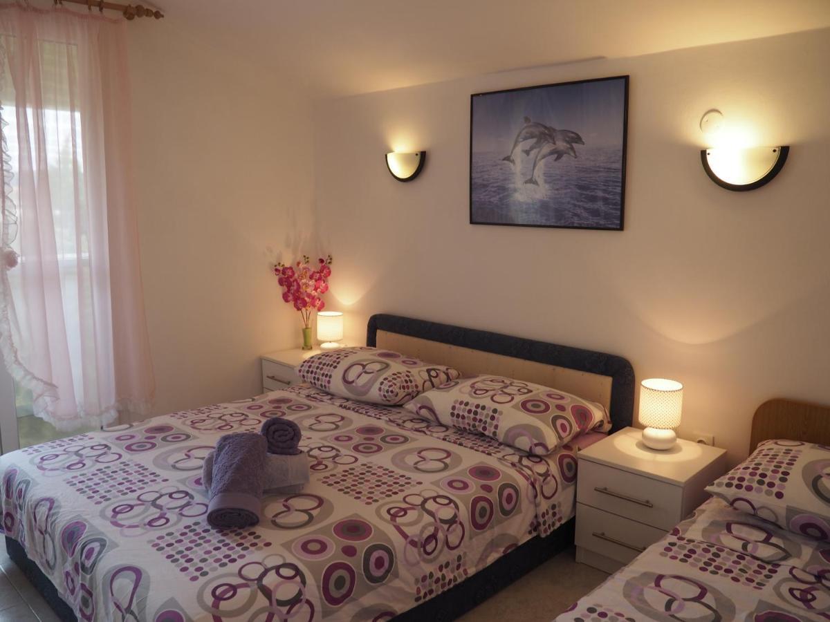 Apartments By The Sea Sevid, Trogir - 11505 Exterior foto